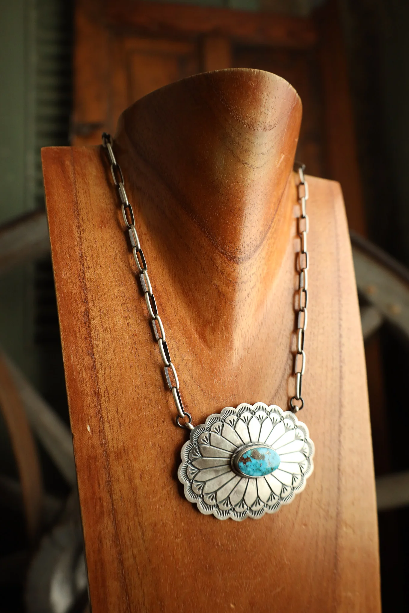 Extra Large Concho With Turquoise Oval Necklace - Image 3