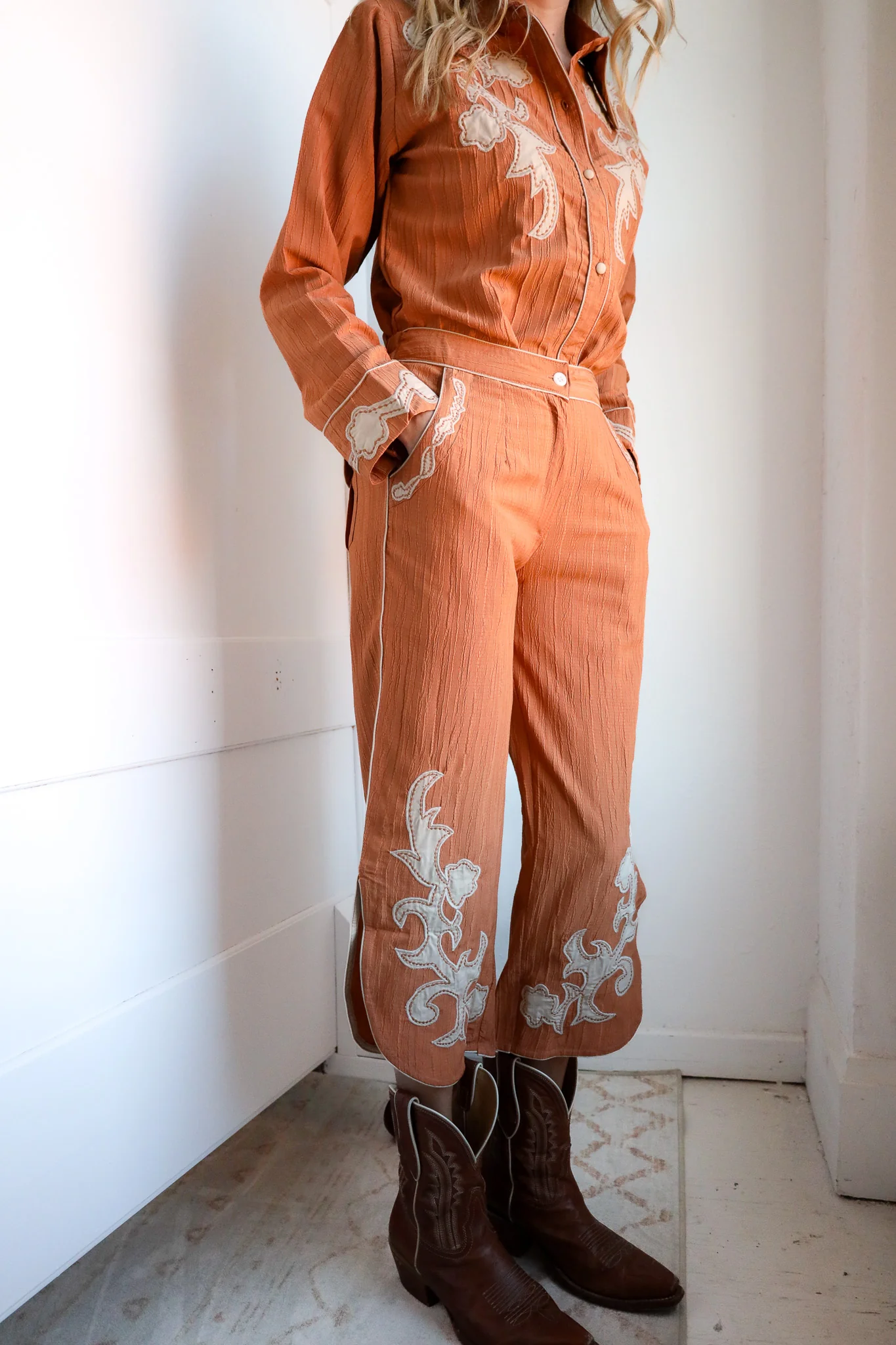 Howdy Hanny Applique Floral Pant - Image 3