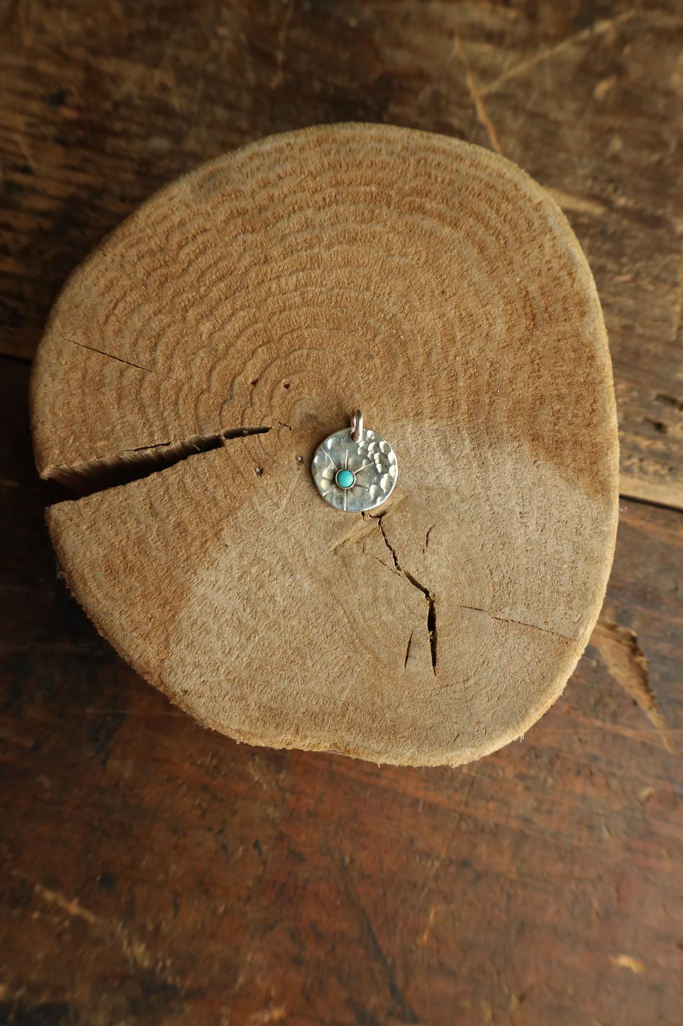 Richard Schmidt Disc Turquoise Dot With Rays Pendant - Image 4