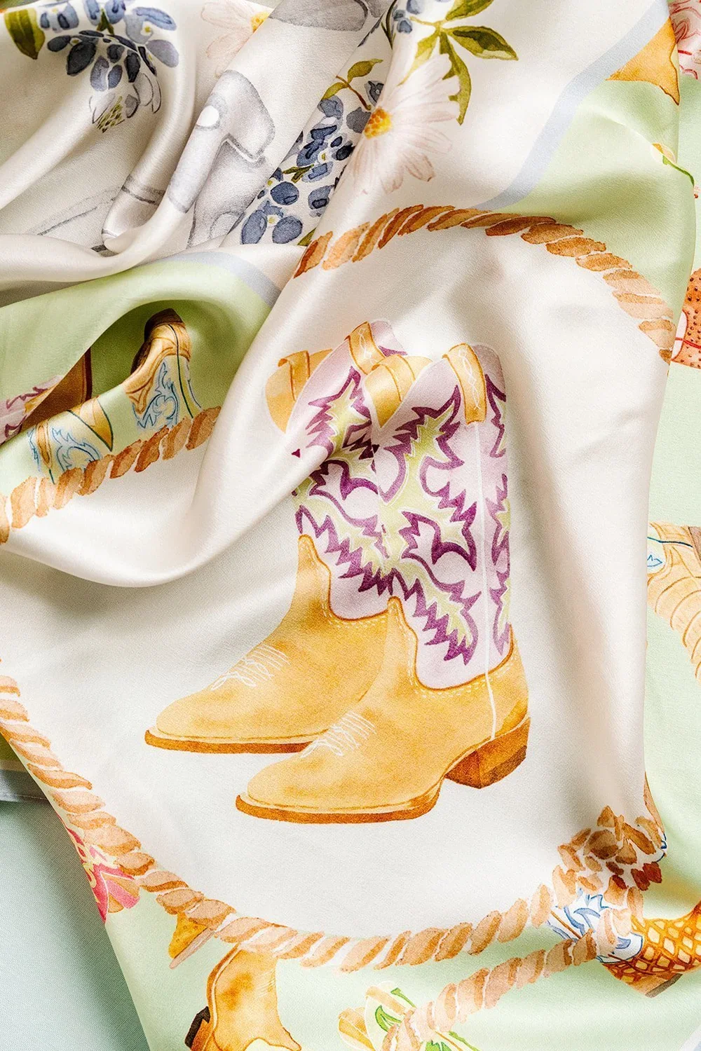 Catherine Cartie Boots Scarf - Image 5