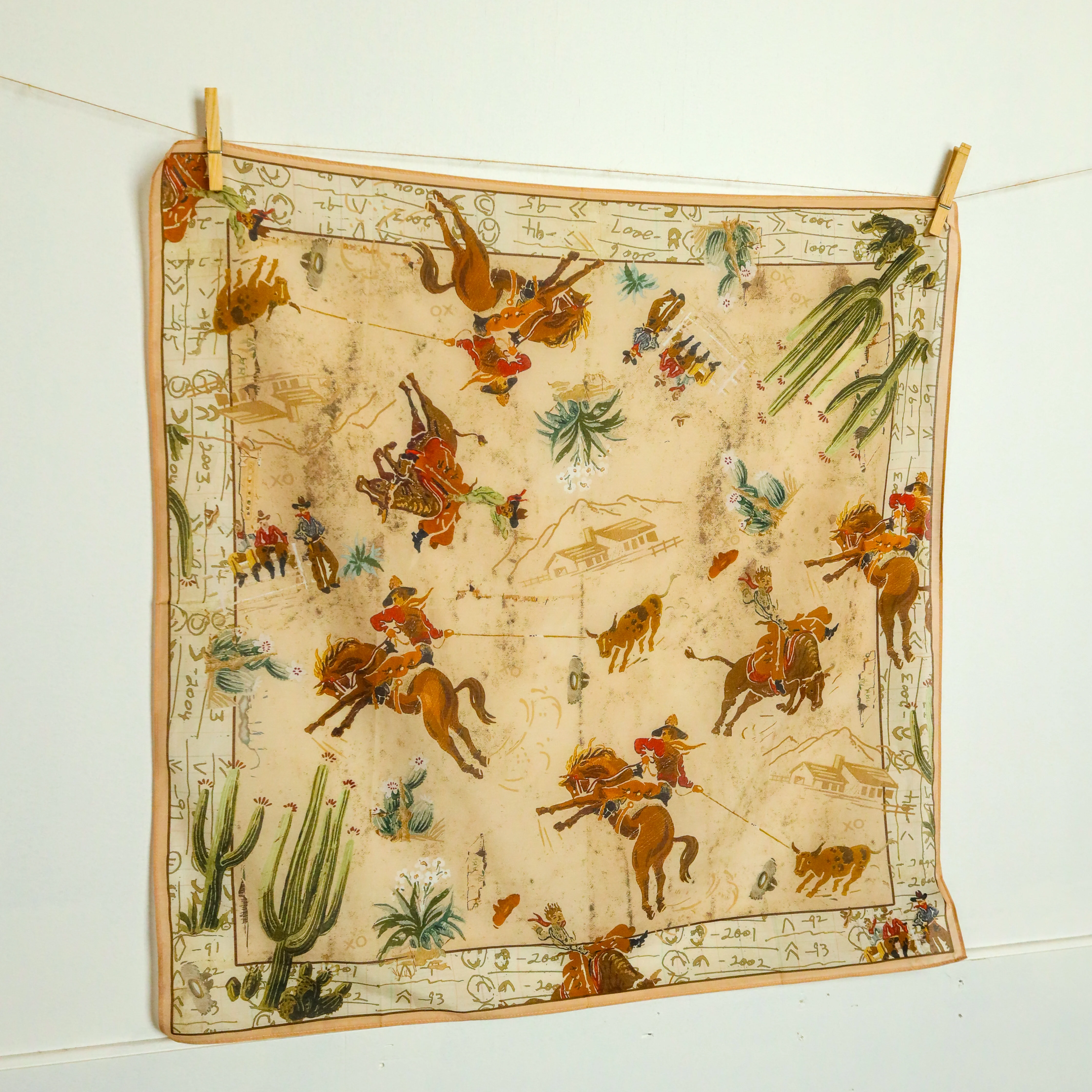 Xoxoart Grandpa's Wallpaper Shorty Scarf - Image 5