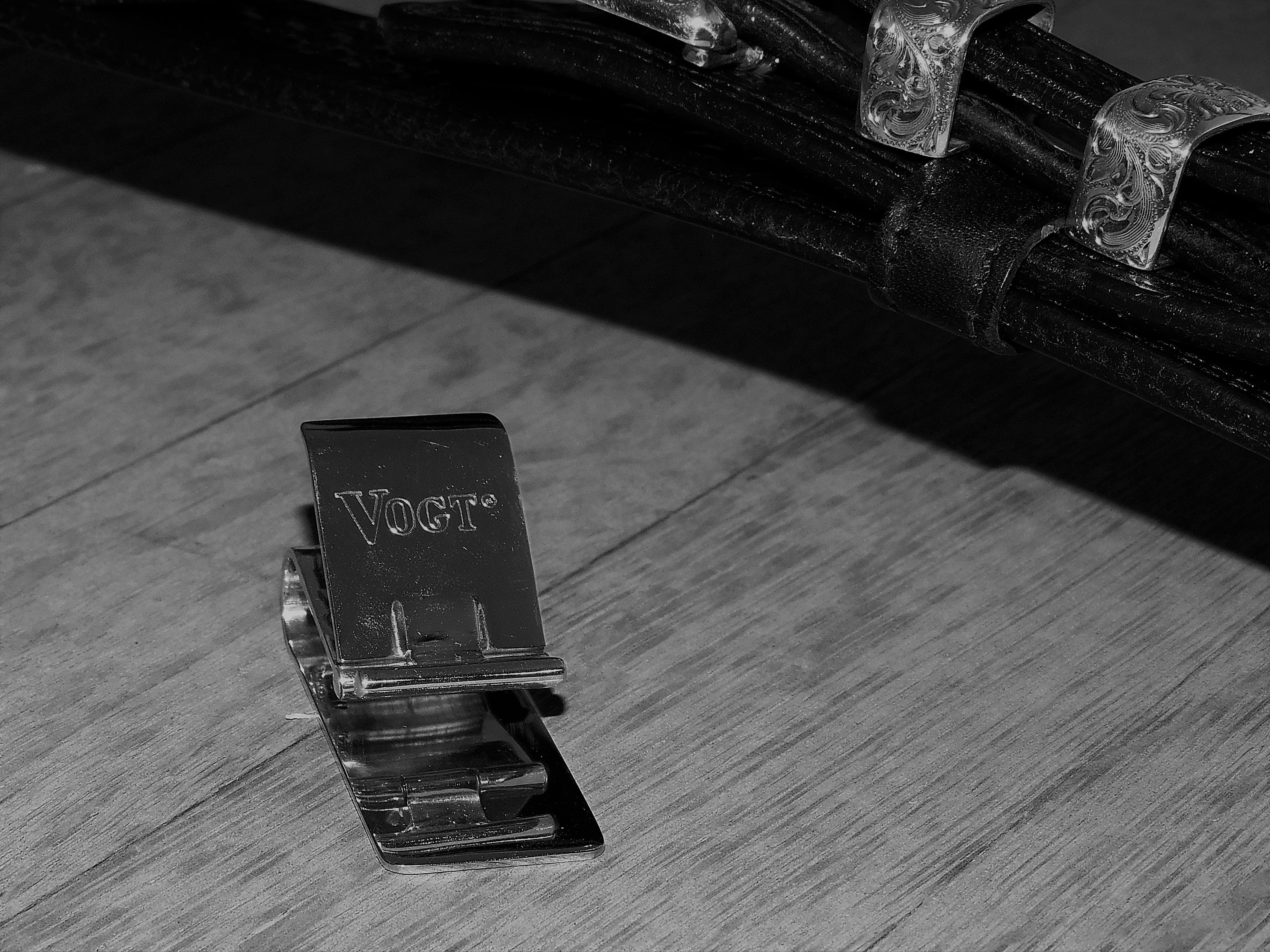 Vogt Engraved Hinged Moneyclip - Image 3